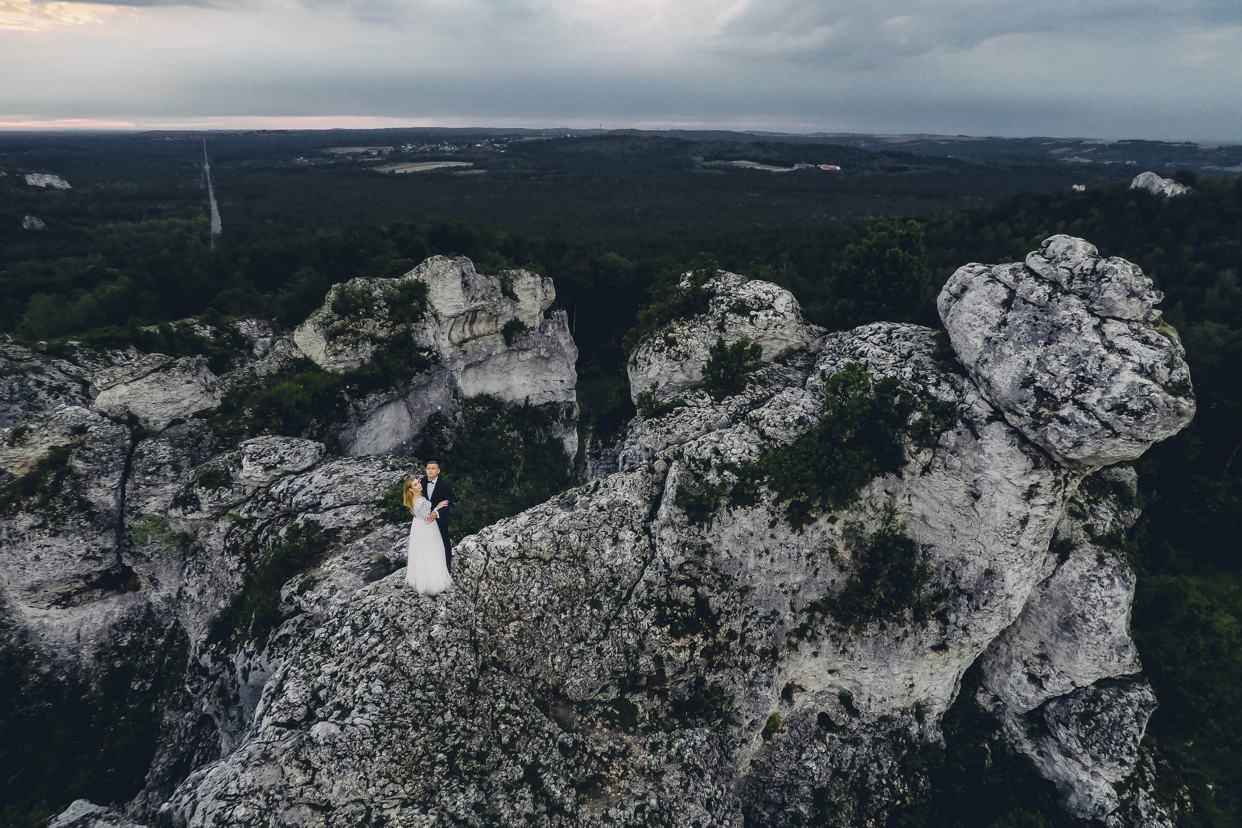 magiczna sesja slubna gora zborow okladka scaled Midar Studio Fotograf ślubny i Kamerzysta na wesele