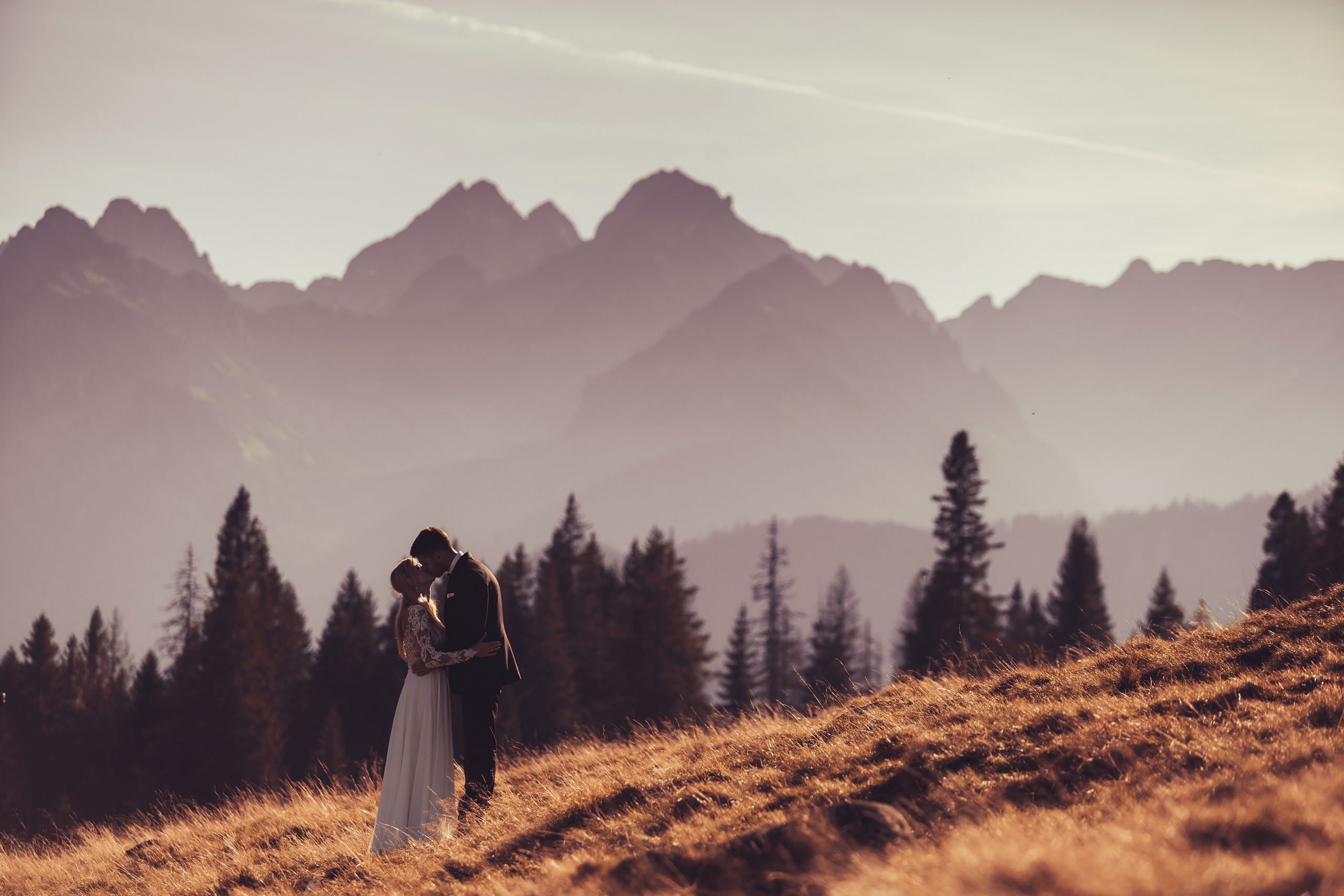 Wczesna jesień w górach. Justyna i Tomek 5 sesja slubna rusinowa polana midar studio fotograf rzeszow krakow lublin 36 duze scaled Midar Studio Fotograf ślubny i Kamerzysta na wesele