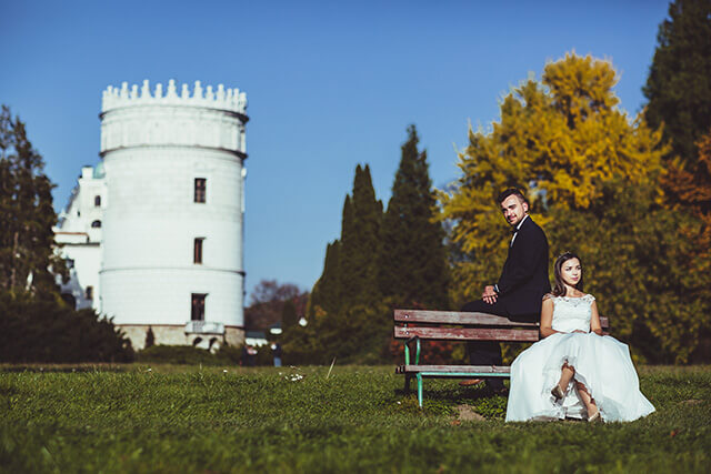 Sesja Ślubna na Podkarpaciu: TOP 6 Miejsc na Plener | Midar Studio 10 krasiczyn sesja slubna midar studio 13 Midar Studio Fotograf ślubny i Kamerzysta na wesele
