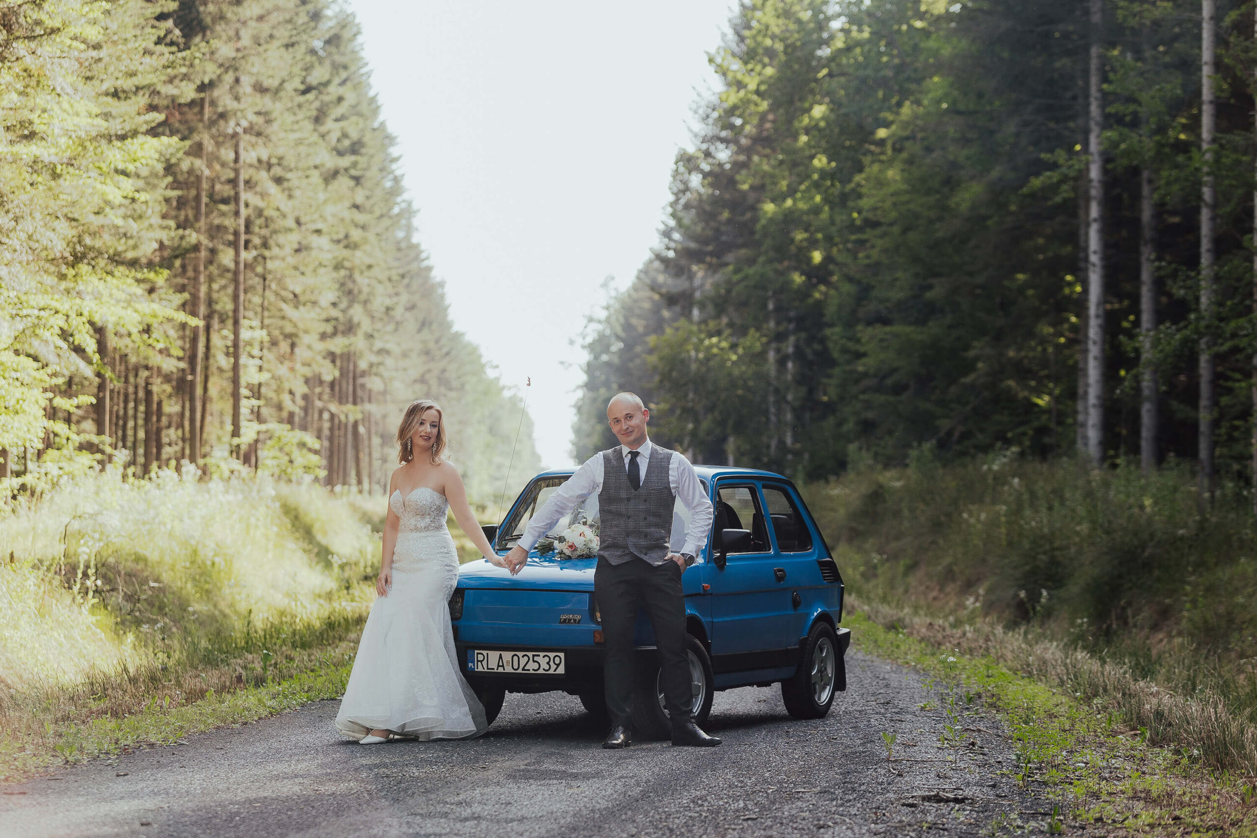 midar-studio-sesja-slubna-z-maluchem-fotograf-na-wesele