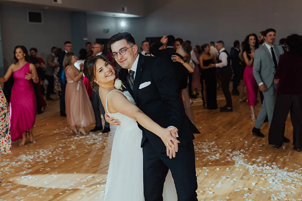 Reportaż ślubny Karoliny i Pawła - wesele Górnica Husów, sesja w Rzeszowie 119 zdjecia z wesela midar studio fotograf na wesele 116 Midar Studio Fotograf ślubny i Kamerzysta na wesele